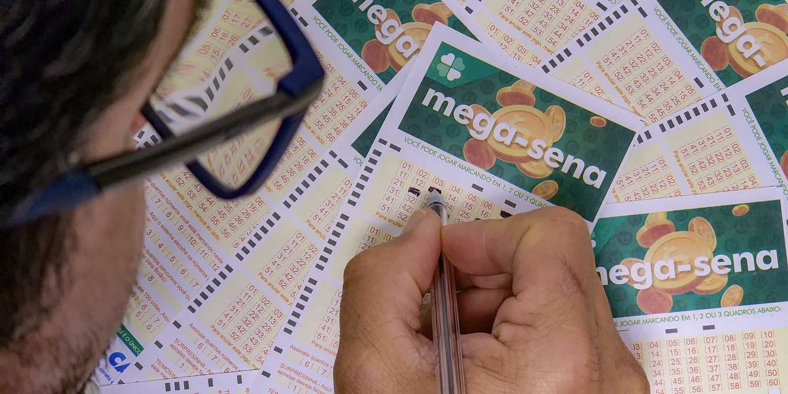 Mega-sena acumula e próximo sorteio oferece prêmio de r$ 18 milhões