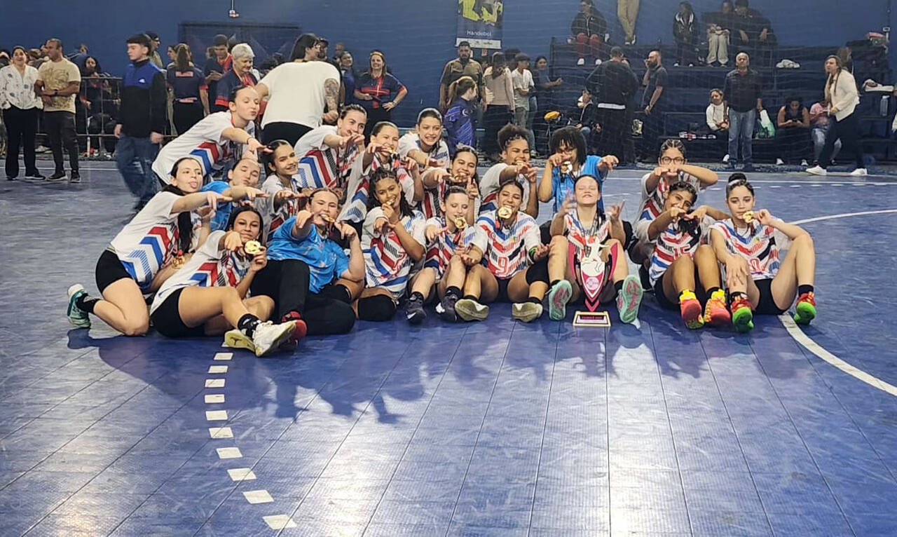 Guarulhos brilha no handebol e vôlei adaptado com conquista tripla