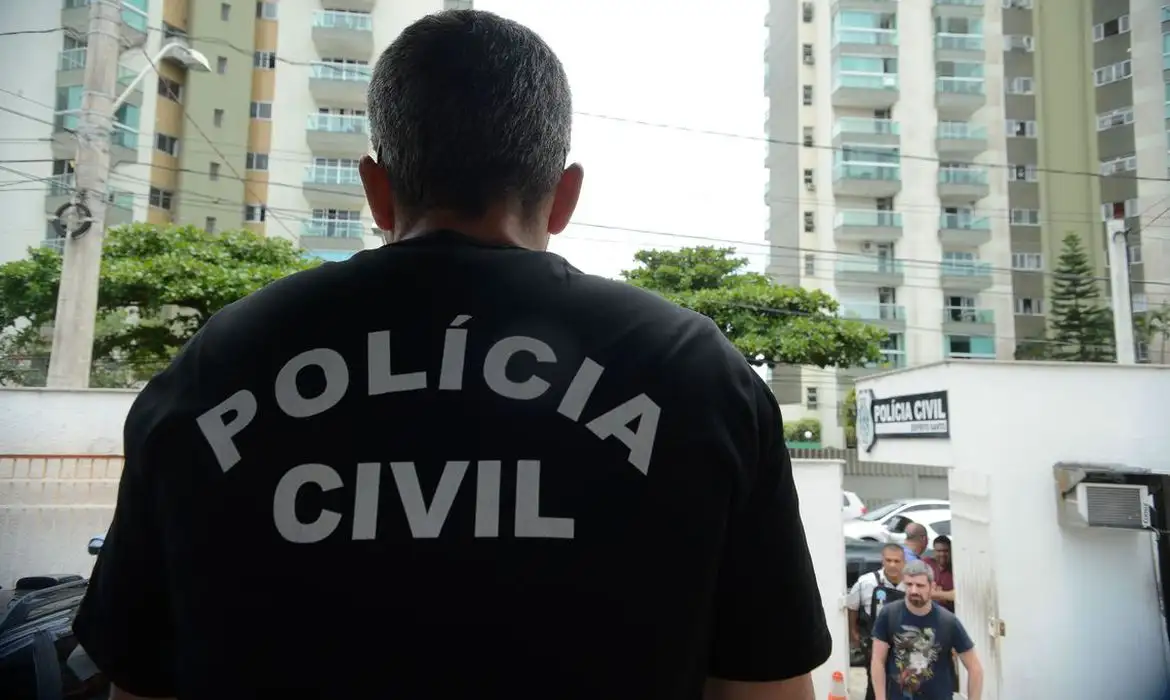 Polícia desmantela grupo criminoso ligado a sequestros e roubos de vans