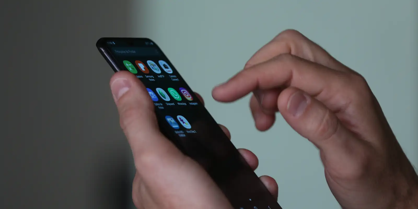 Polícia do rio devolve 1.600 celulares recuperados em operação