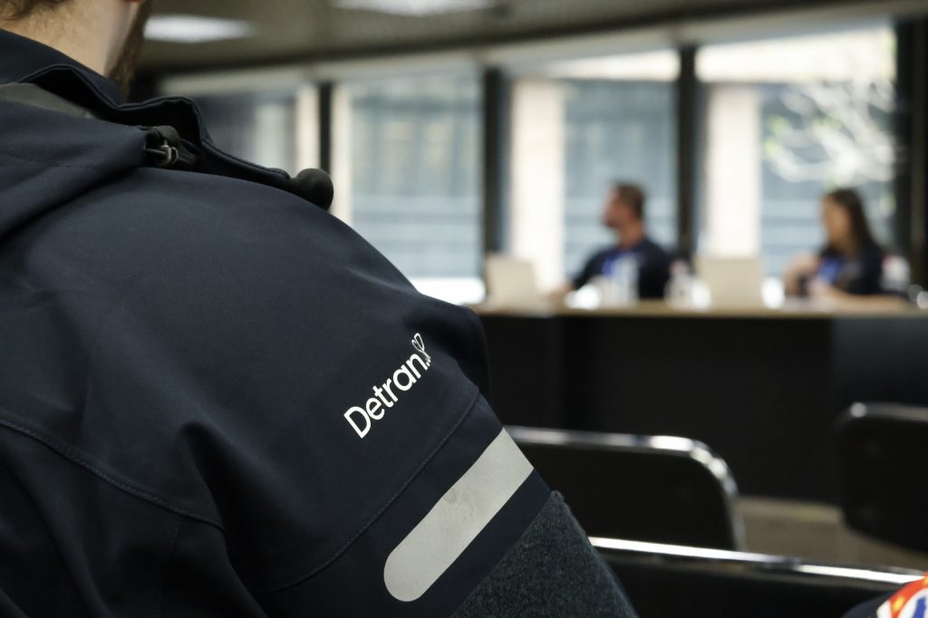 Detran-sp abre concurso público para agentes de trânsito com salário de r$ 5.702