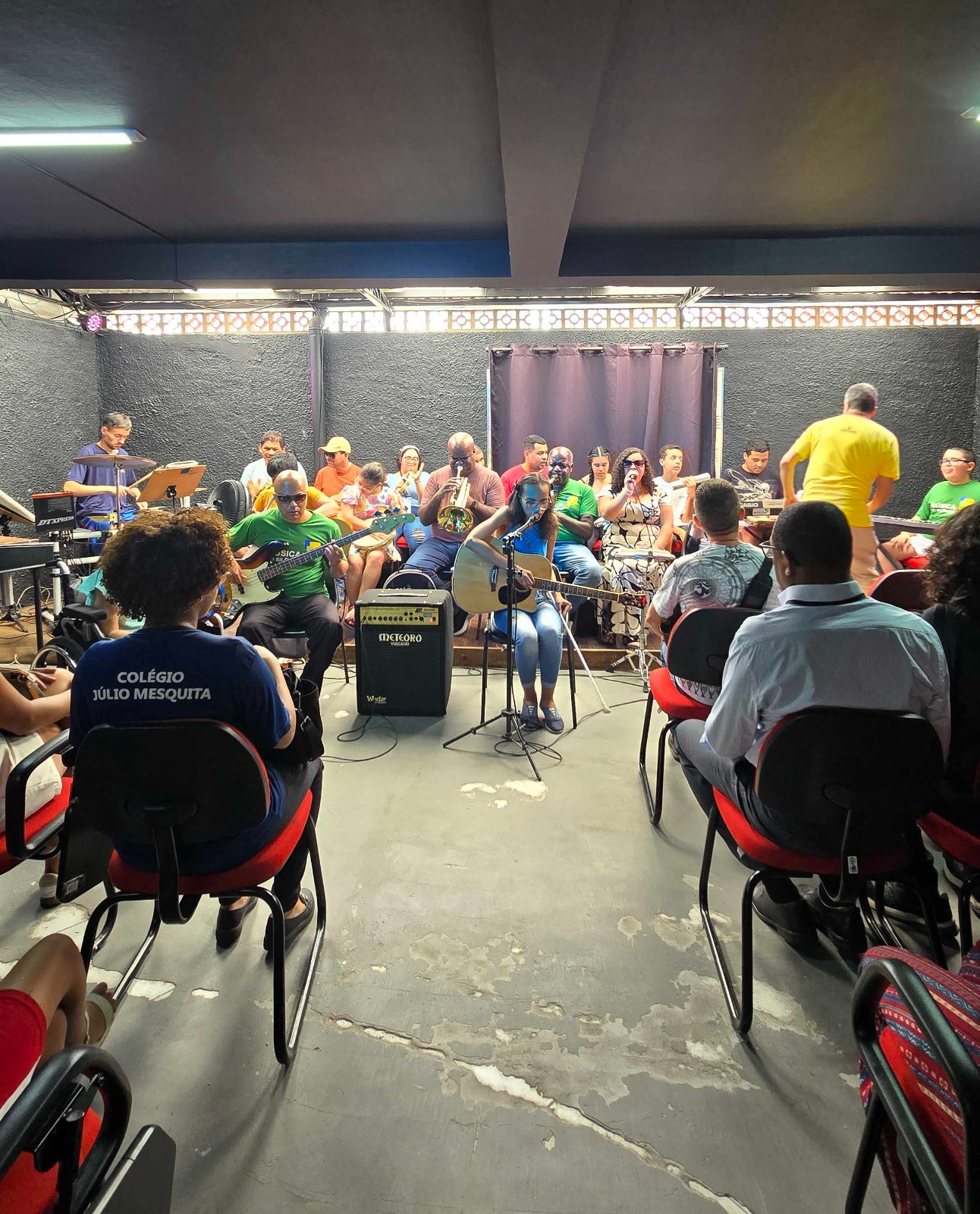 Música do silêncio: inclusão e arte no palco em guarulhos